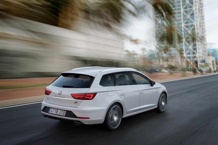  Seat Leon ST Cupra 300 2017 года  (WW) (фото 7 из 49)